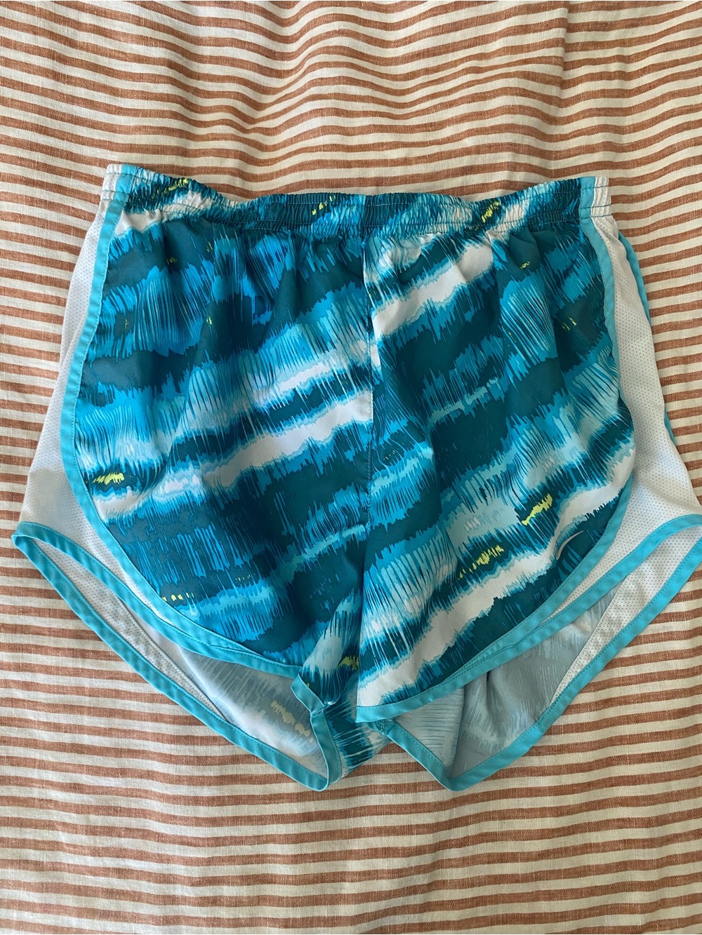 NIKE Tie Dye Aqua Blue Pattern Women's Running Shorts MEDIUM dri-fit